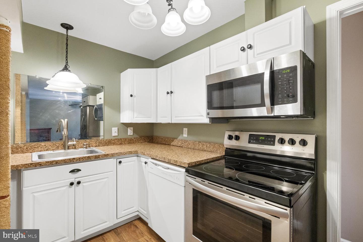 2891 SAUMSVILLE RD, MAURERTOWN, Virginia 22644, 4 Bedrooms Bedrooms, ,5 BathroomsBathrooms,Residential,For sale,2891 SAUMSVILLE RD,VASH2012650 MLS # VASH2012650