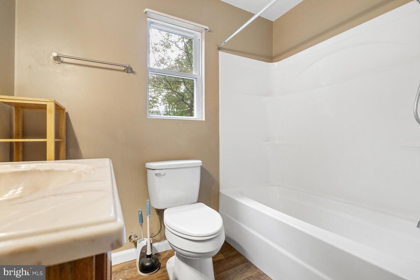 2891 SAUMSVILLE RD, MAURERTOWN, Virginia 22644, 4 Bedrooms Bedrooms, ,5 BathroomsBathrooms,Residential,For sale,2891 SAUMSVILLE RD,VASH2012650 MLS # VASH2012650