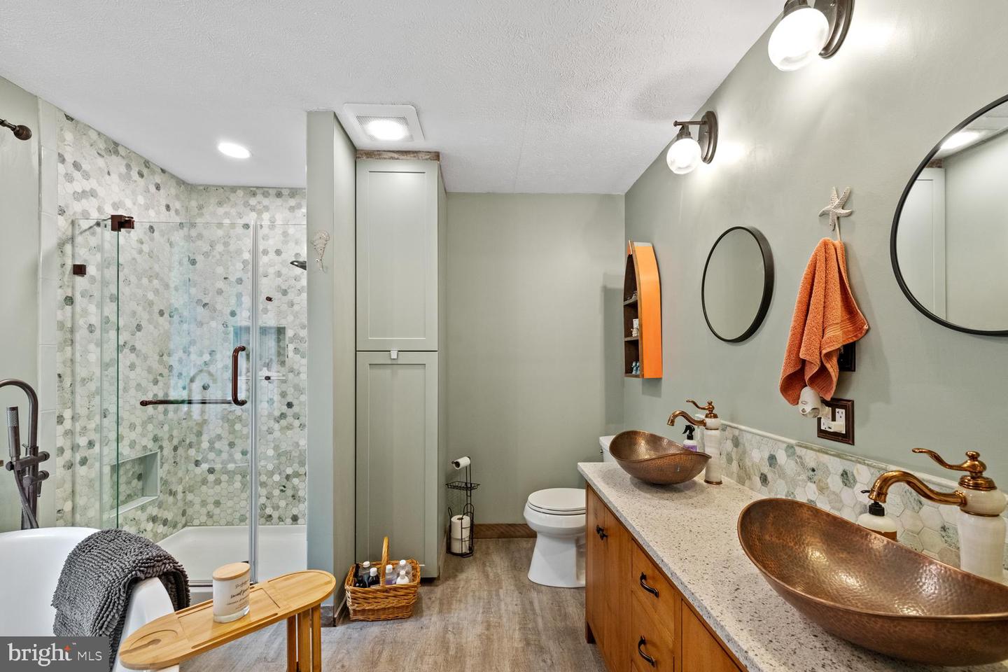 2891 SAUMSVILLE RD, MAURERTOWN, Virginia 22644, 4 Bedrooms Bedrooms, ,5 BathroomsBathrooms,Residential,For sale,2891 SAUMSVILLE RD,VASH2012650 MLS # VASH2012650