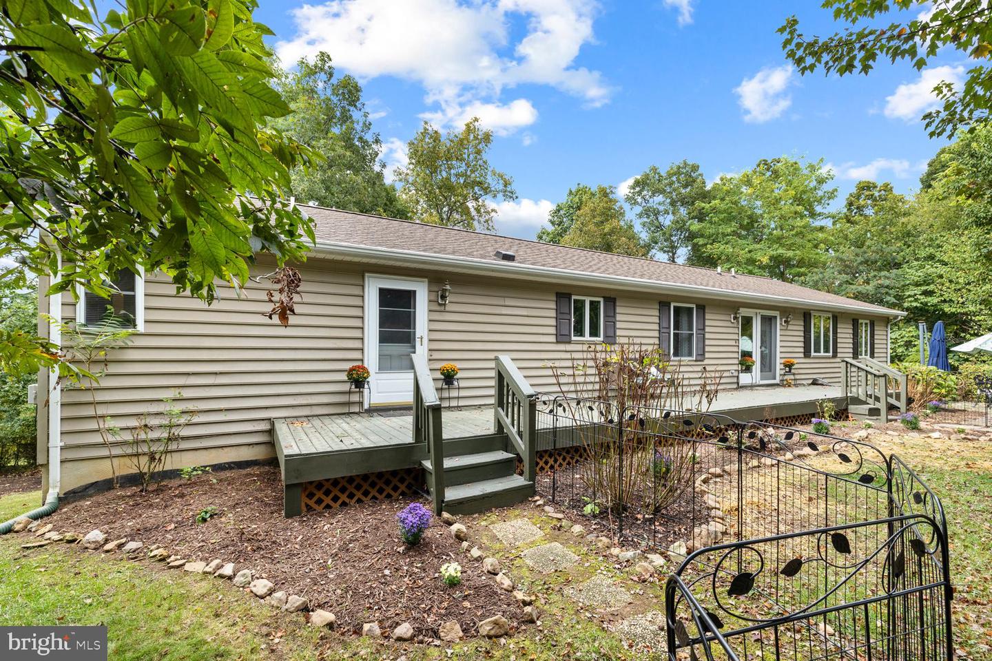 2891 SAUMSVILLE RD, MAURERTOWN, Virginia 22644, 4 Bedrooms Bedrooms, ,5 BathroomsBathrooms,Residential,For sale,2891 SAUMSVILLE RD,VASH2012650 MLS # VASH2012650