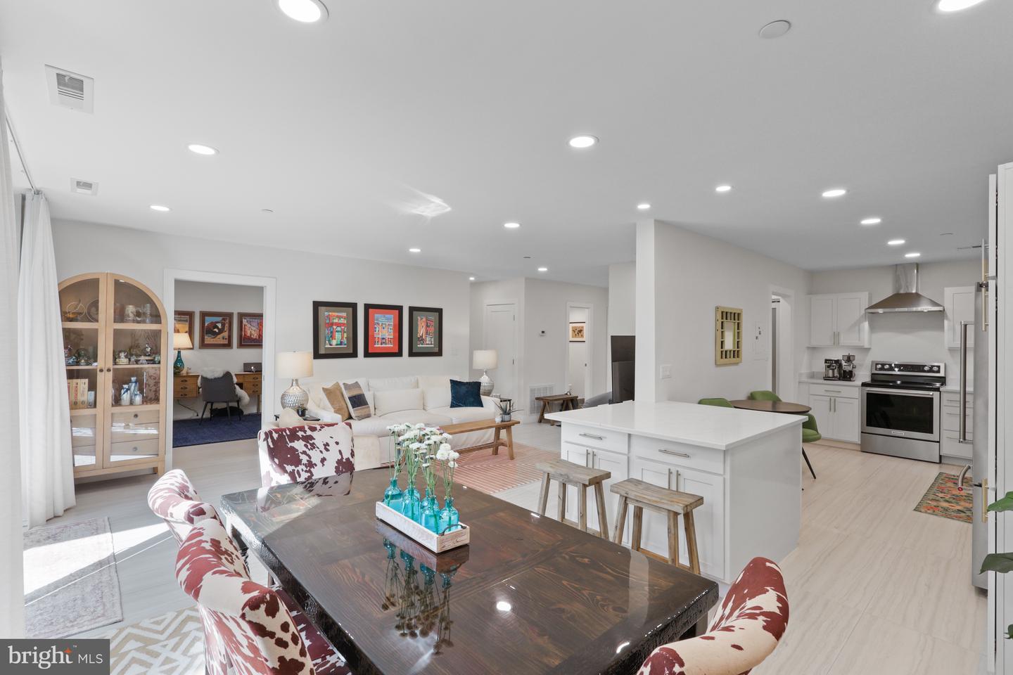 1016 S WAYNE ST #T-12, ARLINGTON, Virginia 22204, 1 Bedroom Bedrooms, ,1 BathroomBathrooms,Residential,For sale,1016 S WAYNE ST #T-12,VAAR2064294 MLS # VAAR2064294