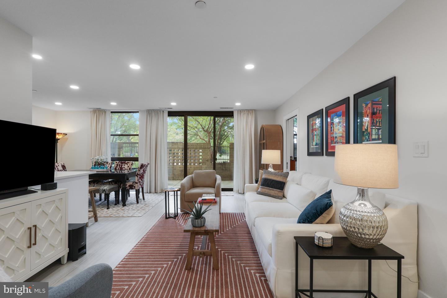 1016 S WAYNE ST #T-12, ARLINGTON, Virginia 22204, 1 Bedroom Bedrooms, ,1 BathroomBathrooms,Residential,For sale,1016 S WAYNE ST #T-12,VAAR2064294 MLS # VAAR2064294