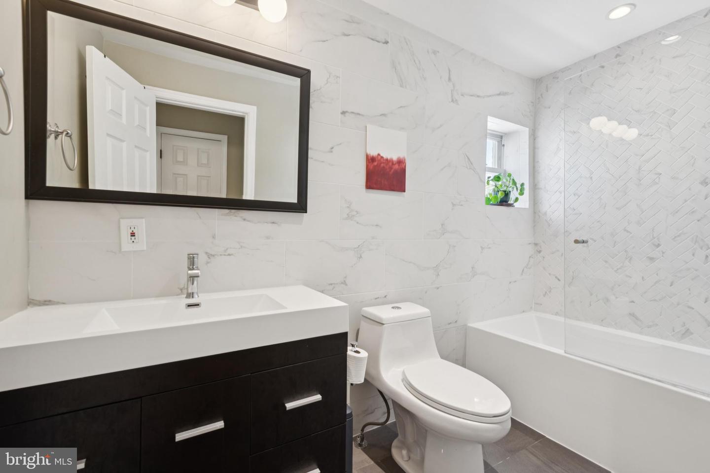 51 P ST NW, WASHINGTON, District Of Columbia 20001, 3 Bedrooms Bedrooms, ,2 BathroomsBathrooms,Residential,For sale,51 P ST NW,DCDC2224828 MLS # DCDC2224828