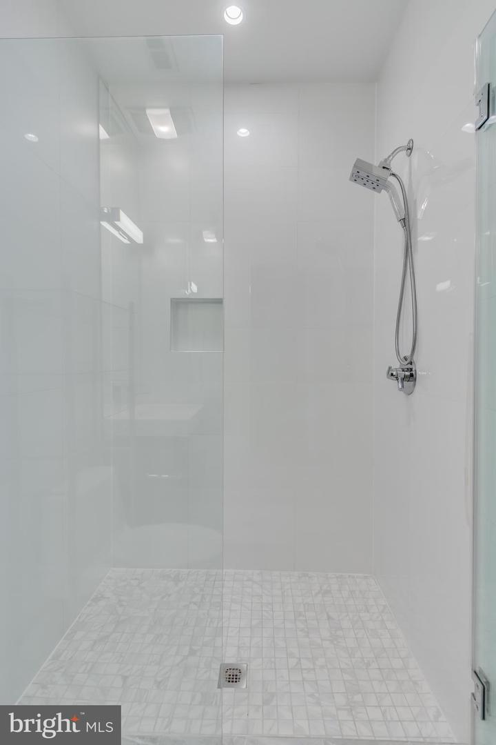 820 KENNEDY ST NW #4, WASHINGTON, District Of Columbia 20011, 3 Bedrooms Bedrooms, ,3 BathroomsBathrooms,Residential,For sale,820 KENNEDY ST NW #4,DCDC2224848 MLS # DCDC2224848