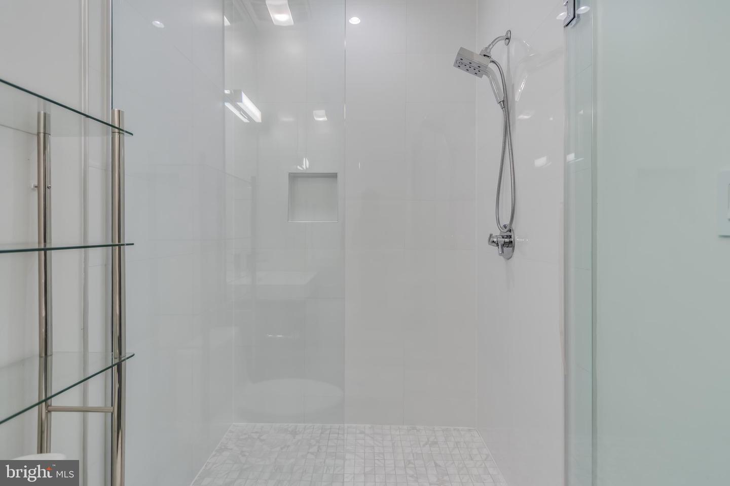 820 KENNEDY ST NW #4, WASHINGTON, District Of Columbia 20011, 3 Bedrooms Bedrooms, ,3 BathroomsBathrooms,Residential,For sale,820 KENNEDY ST NW #4,DCDC2224848 MLS # DCDC2224848