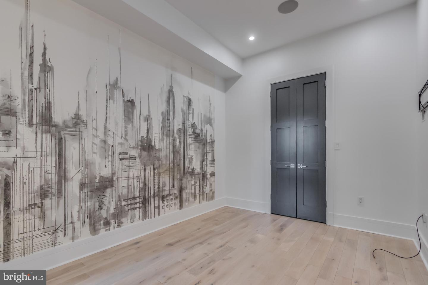 820 KENNEDY ST NW #4, WASHINGTON, District Of Columbia 20011, 3 Bedrooms Bedrooms, ,3 BathroomsBathrooms,Residential,For sale,820 KENNEDY ST NW #4,DCDC2224848 MLS # DCDC2224848