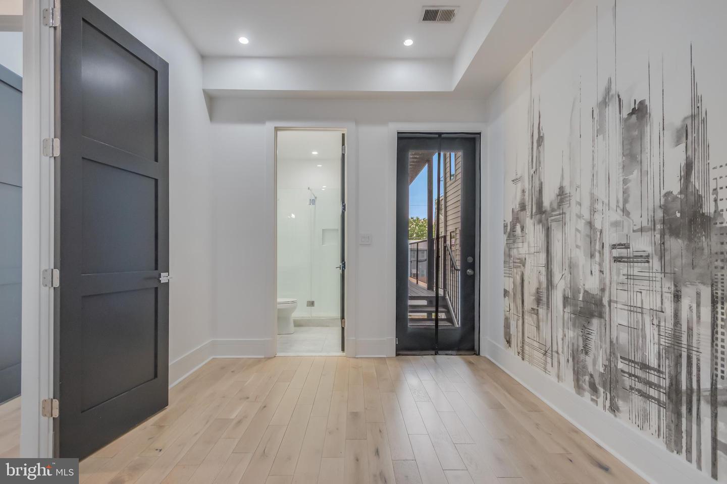 820 KENNEDY ST NW #4, WASHINGTON, District Of Columbia 20011, 3 Bedrooms Bedrooms, ,3 BathroomsBathrooms,Residential,For sale,820 KENNEDY ST NW #4,DCDC2224848 MLS # DCDC2224848