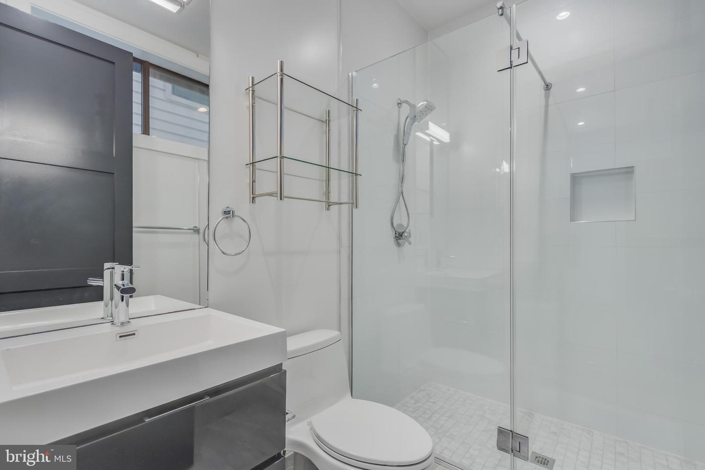 820 KENNEDY ST NW #4, WASHINGTON, District Of Columbia 20011, 3 Bedrooms Bedrooms, ,3 BathroomsBathrooms,Residential,For sale,820 KENNEDY ST NW #4,DCDC2224848 MLS # DCDC2224848
