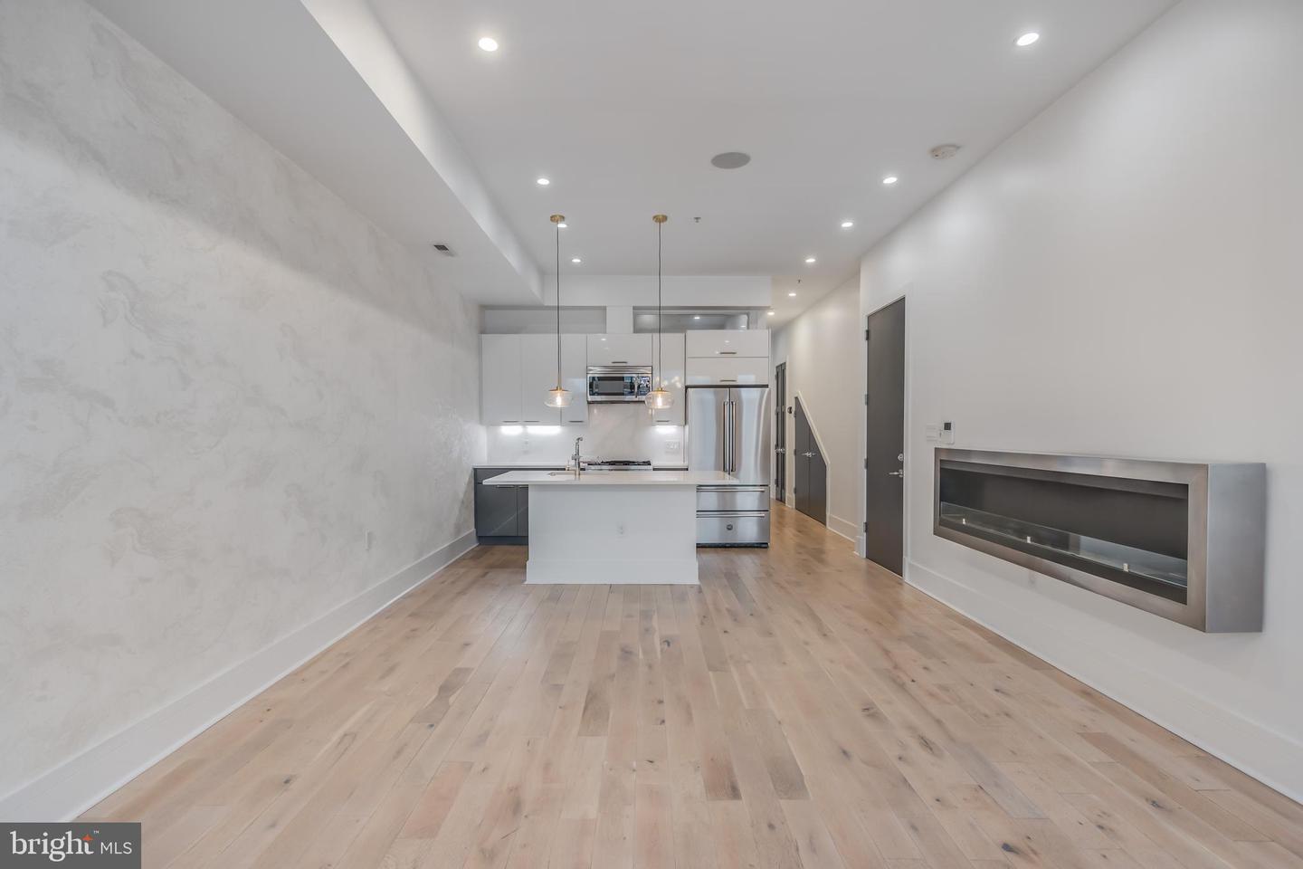 820 KENNEDY ST NW #4, WASHINGTON, District Of Columbia 20011, 3 Bedrooms Bedrooms, ,3 BathroomsBathrooms,Residential,For sale,820 KENNEDY ST NW #4,DCDC2224848 MLS # DCDC2224848