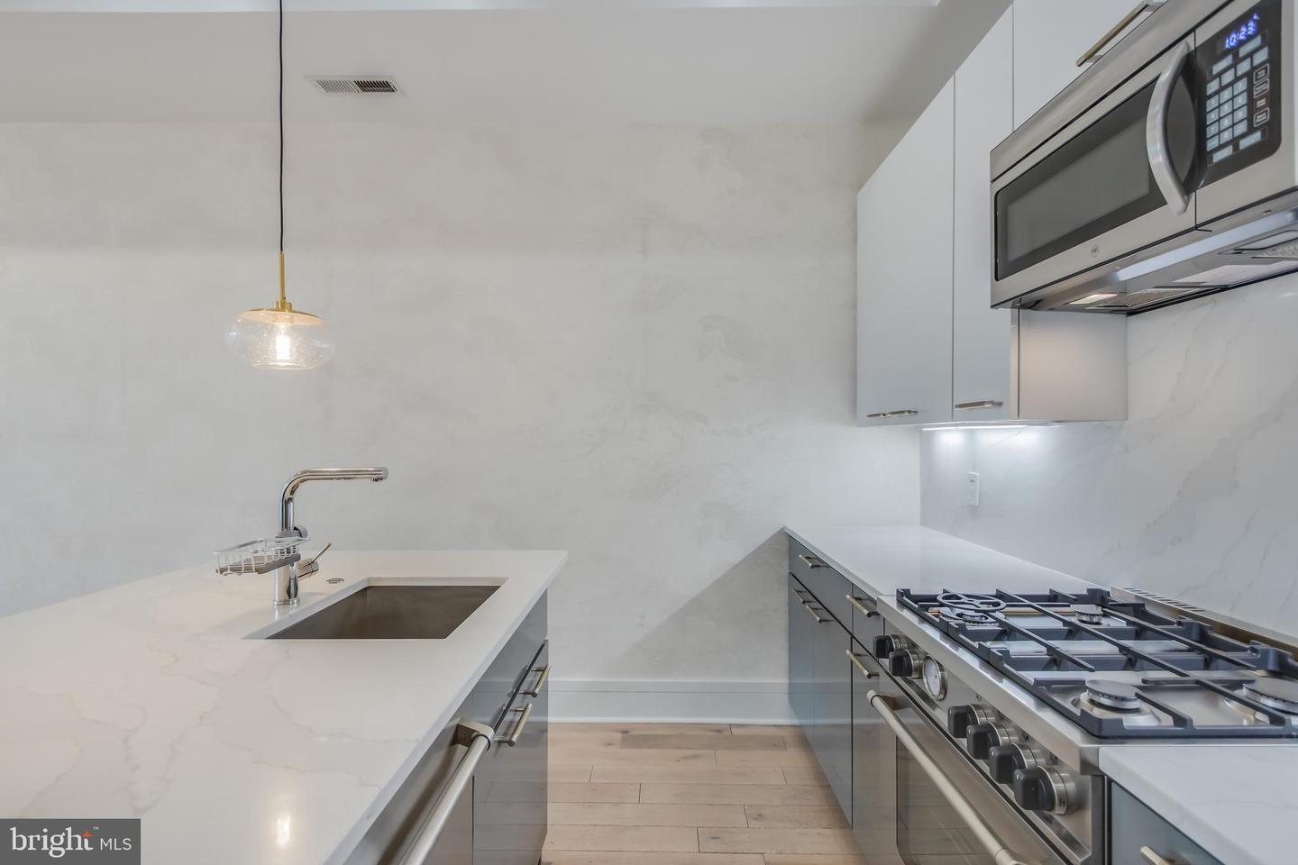 820 KENNEDY ST NW #4, WASHINGTON, District Of Columbia 20011, 3 Bedrooms Bedrooms, ,3 BathroomsBathrooms,Residential,For sale,820 KENNEDY ST NW #4,DCDC2224848 MLS # DCDC2224848