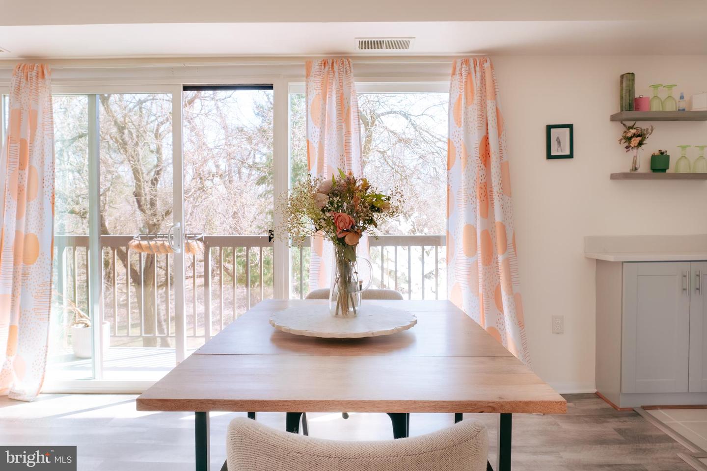 3230 S 28TH ST #401, ALEXANDRIA, Virginia 22302, 1 Bedroom Bedrooms, ,1 BathroomBathrooms,Residential,For sale,3230 S 28TH ST #401,VAAX2050350 MLS # VAAX2050350