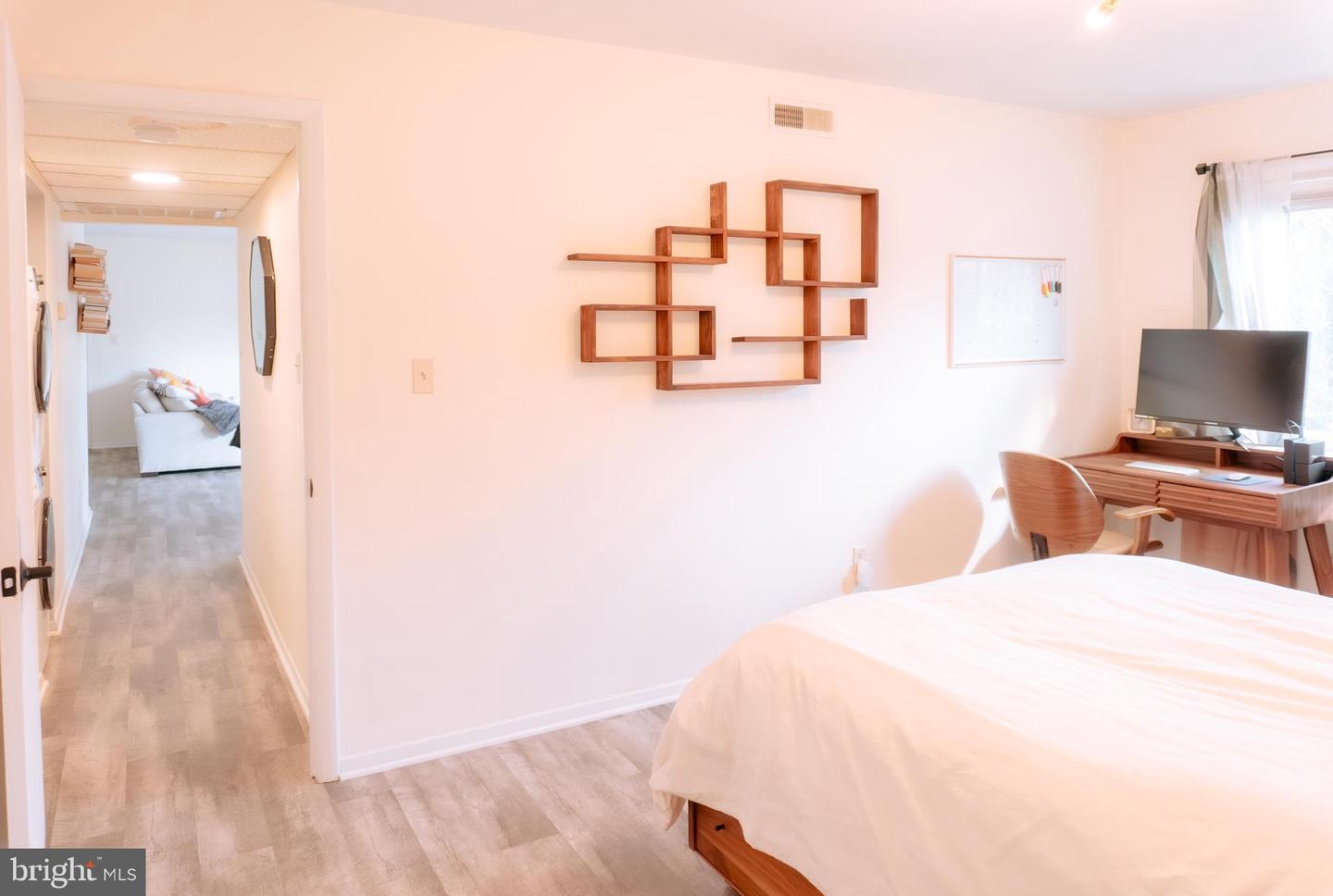 3230 S 28TH ST #401, ALEXANDRIA, Virginia 22302, 1 Bedroom Bedrooms, ,1 BathroomBathrooms,Residential,For sale,3230 S 28TH ST #401,VAAX2050350 MLS # VAAX2050350