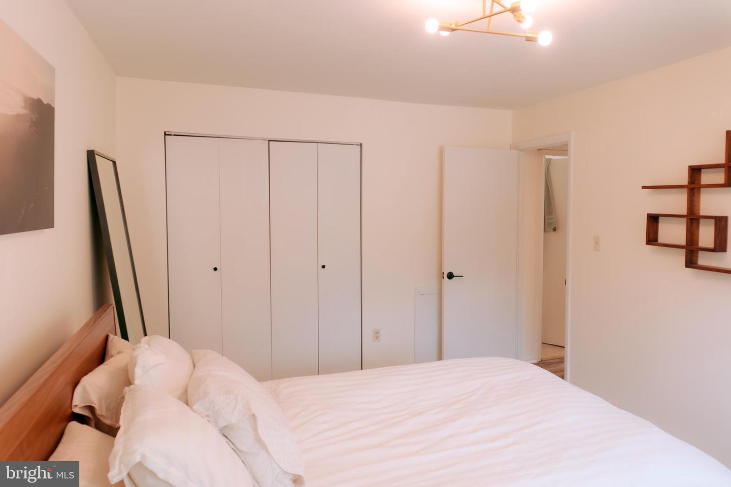 3230 S 28TH ST #401, ALEXANDRIA, Virginia 22302, 1 Bedroom Bedrooms, ,1 BathroomBathrooms,Residential,For sale,3230 S 28TH ST #401,VAAX2050350 MLS # VAAX2050350