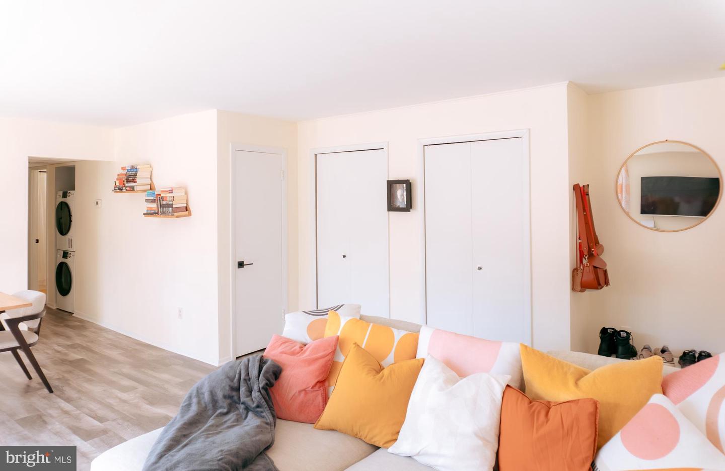 3230 S 28TH ST #401, ALEXANDRIA, Virginia 22302, 1 Bedroom Bedrooms, ,1 BathroomBathrooms,Residential,For sale,3230 S 28TH ST #401,VAAX2050350 MLS # VAAX2050350