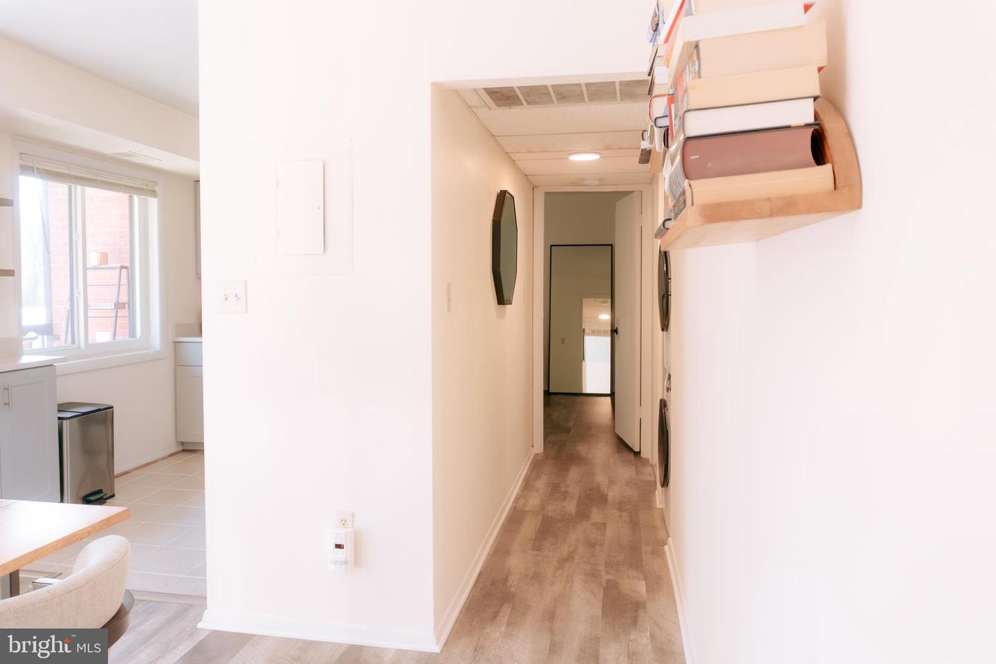 3230 S 28TH ST #401, ALEXANDRIA, Virginia 22302, 1 Bedroom Bedrooms, ,1 BathroomBathrooms,Residential,For sale,3230 S 28TH ST #401,VAAX2050350 MLS # VAAX2050350