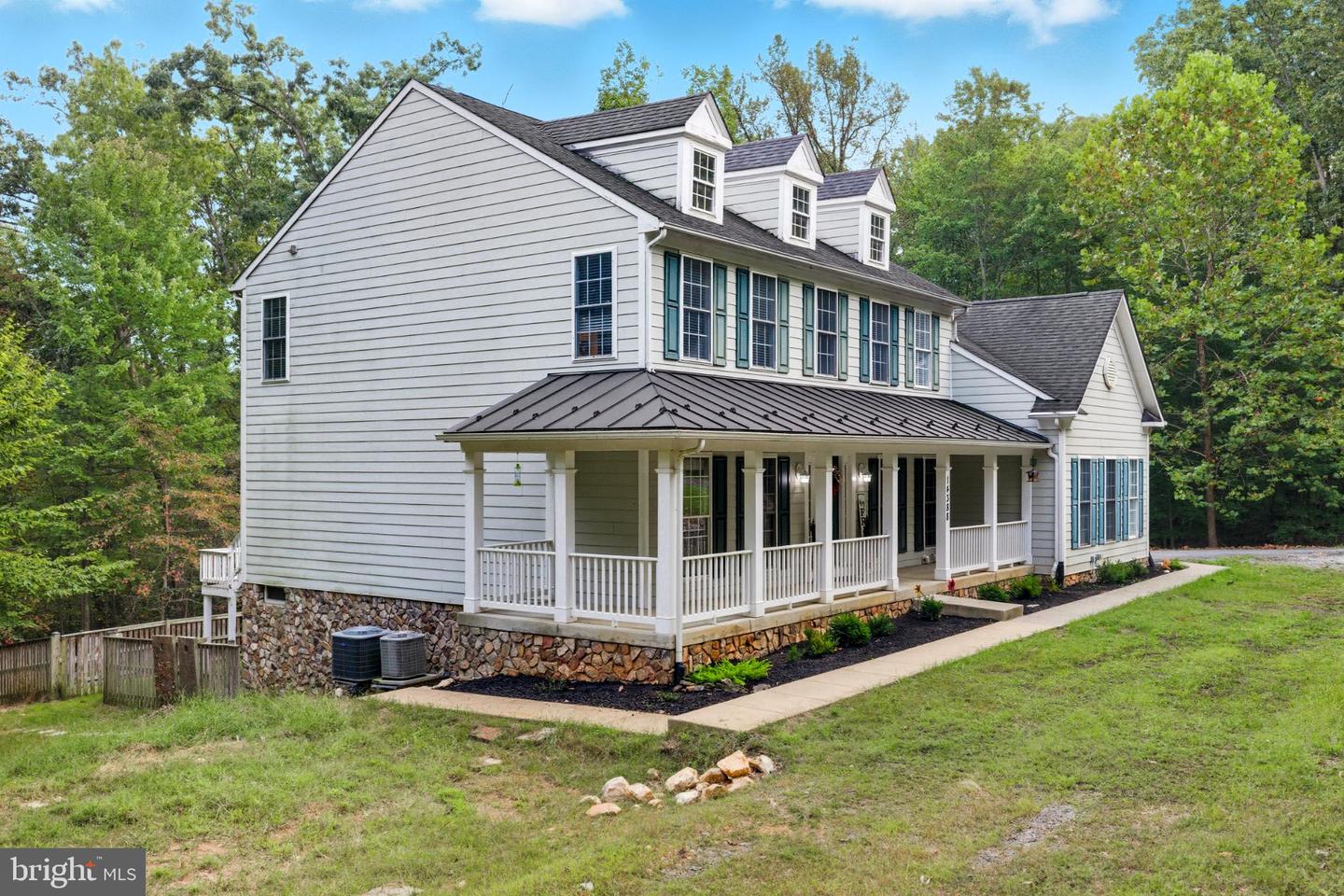 14388 WATERFORD WOODS CT, LEESBURG, Virginia 20176, 4 Bedrooms Bedrooms, 9 Rooms Rooms,3 BathroomsBathrooms,Residential,For sale,14388 WATERFORD WOODS CT,VALO2107924 MLS # VALO2107924