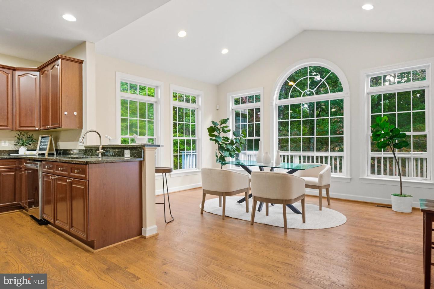 14388 WATERFORD WOODS CT, LEESBURG, Virginia 20176, 4 Bedrooms Bedrooms, 9 Rooms Rooms,3 BathroomsBathrooms,Residential,For sale,14388 WATERFORD WOODS CT,VALO2107924 MLS # VALO2107924