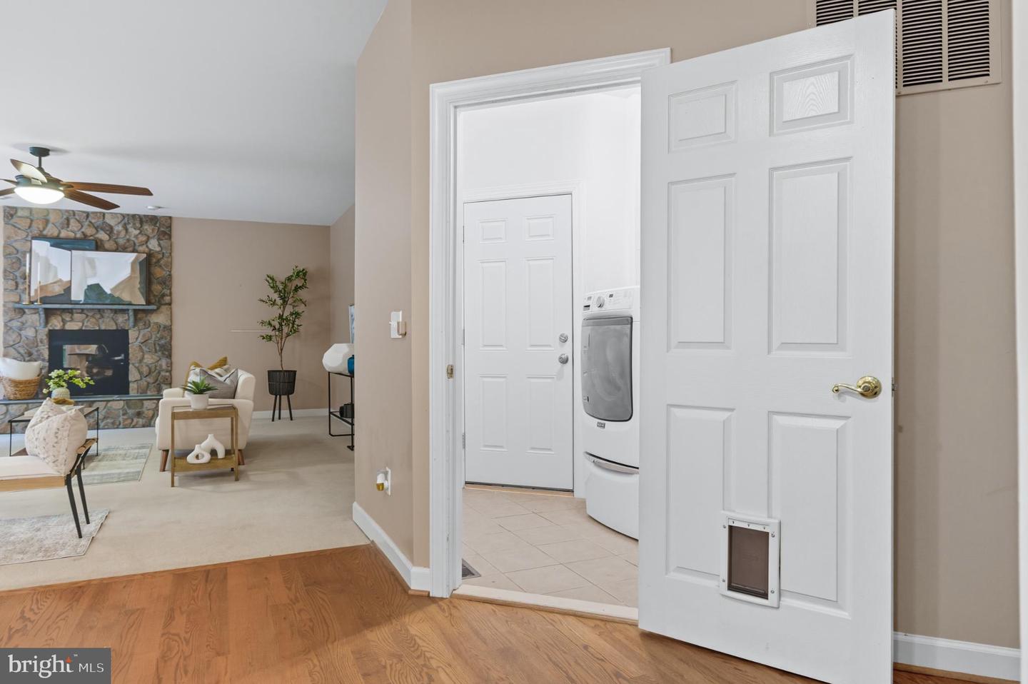14388 WATERFORD WOODS CT, LEESBURG, Virginia 20176, 4 Bedrooms Bedrooms, 9 Rooms Rooms,3 BathroomsBathrooms,Residential,For sale,14388 WATERFORD WOODS CT,VALO2107924 MLS # VALO2107924