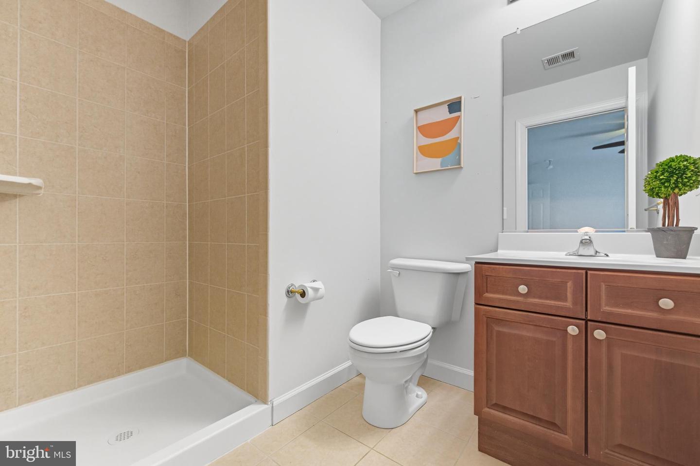 14388 WATERFORD WOODS CT, LEESBURG, Virginia 20176, 4 Bedrooms Bedrooms, 9 Rooms Rooms,3 BathroomsBathrooms,Residential,For sale,14388 WATERFORD WOODS CT,VALO2107924 MLS # VALO2107924