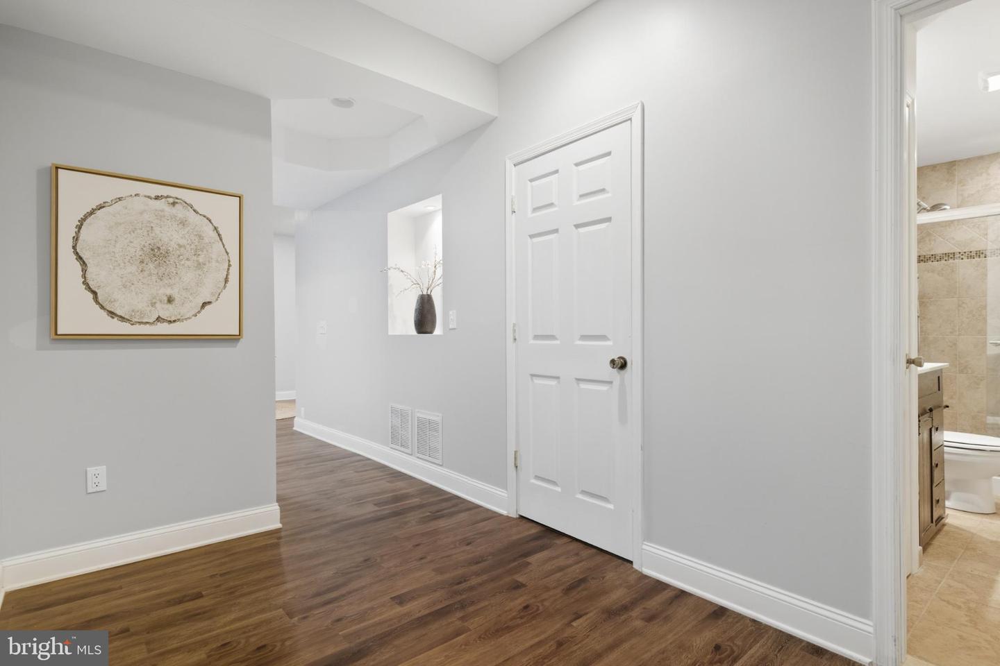 14388 WATERFORD WOODS CT, LEESBURG, Virginia 20176, 4 Bedrooms Bedrooms, 9 Rooms Rooms,3 BathroomsBathrooms,Residential,For sale,14388 WATERFORD WOODS CT,VALO2107924 MLS # VALO2107924