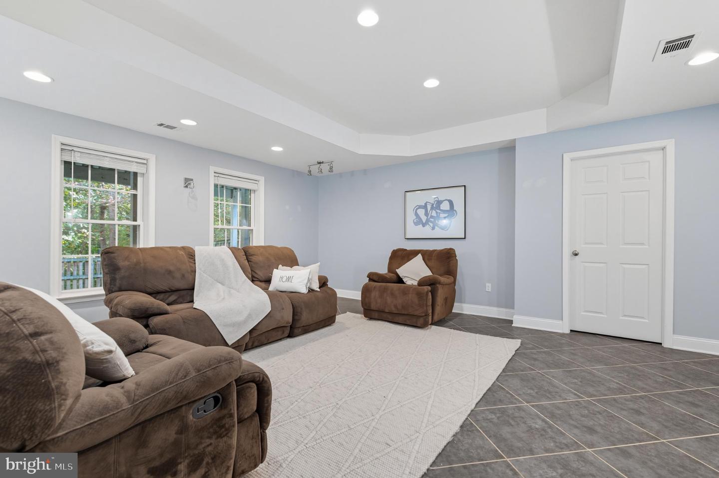 14388 WATERFORD WOODS CT, LEESBURG, Virginia 20176, 4 Bedrooms Bedrooms, 9 Rooms Rooms,3 BathroomsBathrooms,Residential,For sale,14388 WATERFORD WOODS CT,VALO2107924 MLS # VALO2107924