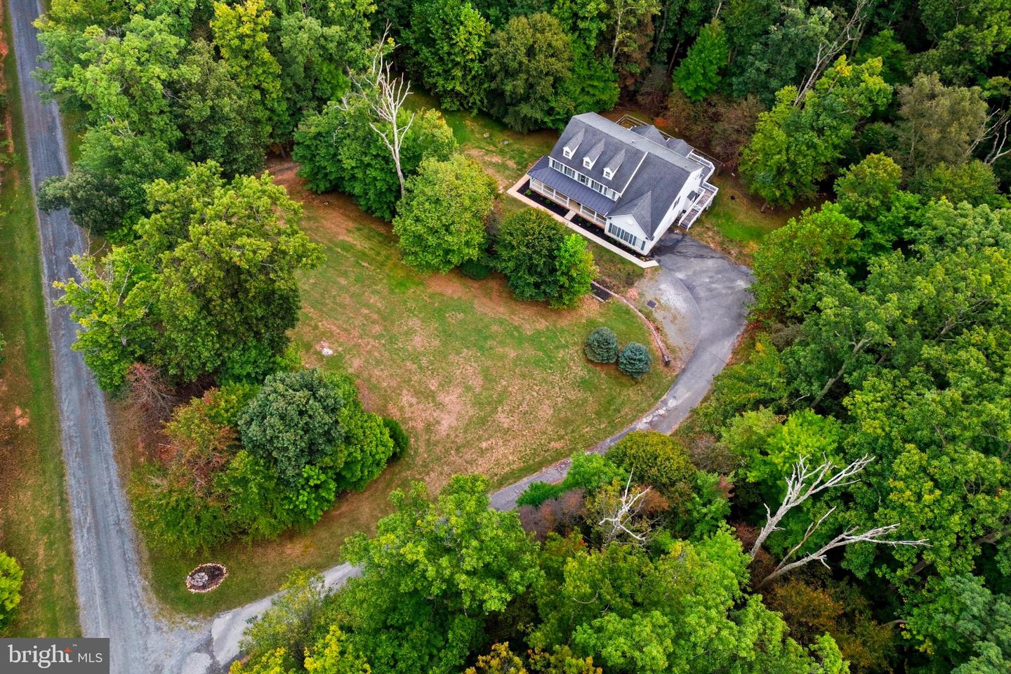 14388 WATERFORD WOODS CT, LEESBURG, Virginia 20176, 4 Bedrooms Bedrooms, 9 Rooms Rooms,3 BathroomsBathrooms,Residential,For sale,14388 WATERFORD WOODS CT,VALO2107924 MLS # VALO2107924