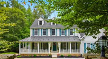 14388 WATERFORD WOODS CT, LEESBURG, Virginia 20176, 4 Bedrooms Bedrooms, 9 Rooms Rooms,3 BathroomsBathrooms,Residential,For sale,14388 WATERFORD WOODS CT,VALO2107924 MLS # VALO2107924