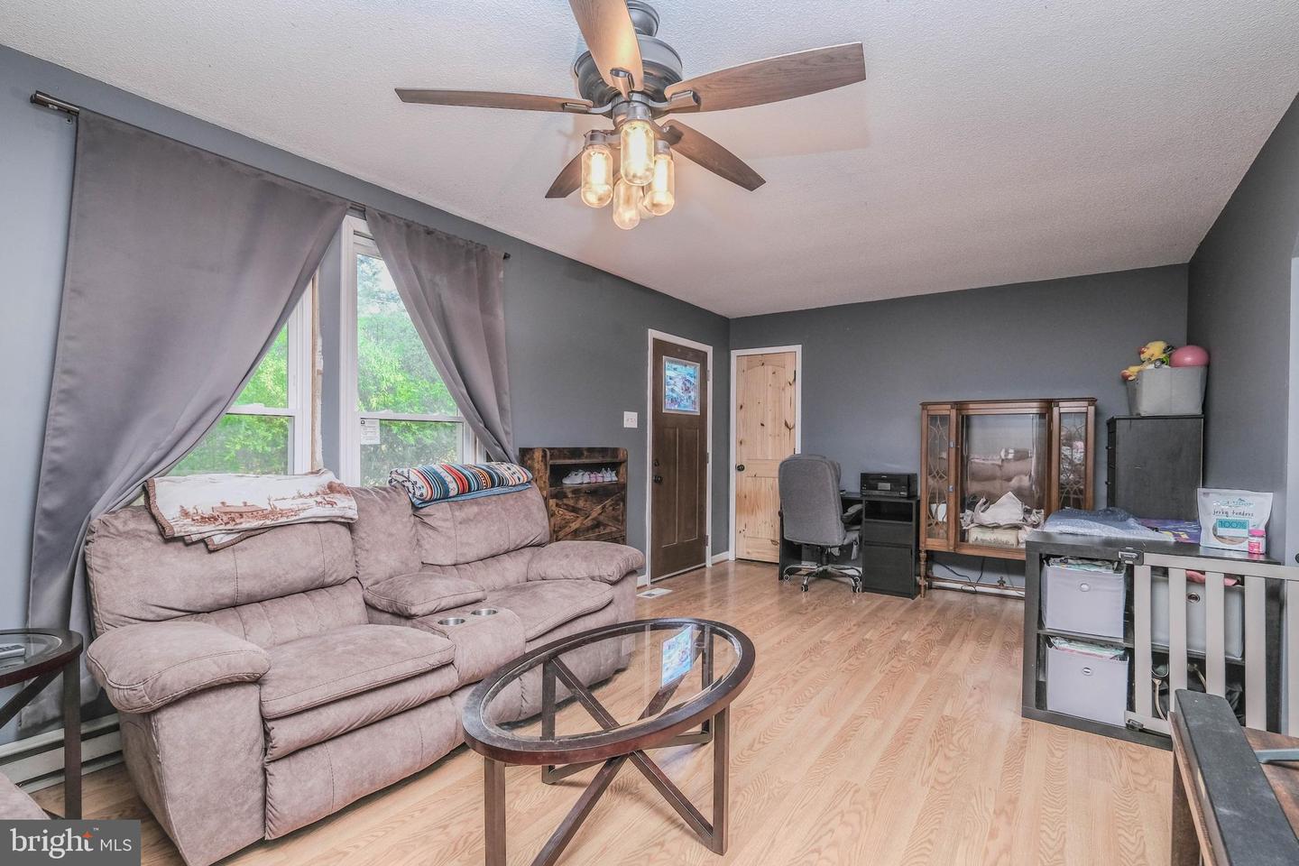 310 WARDENSVILLE GRADE, WINCHESTER, Virginia 22602, 2 Bedrooms Bedrooms, ,1 BathroomBathrooms,Residential,For sale,310 WARDENSVILLE GRADE,VAFV2037130 MLS # VAFV2037130