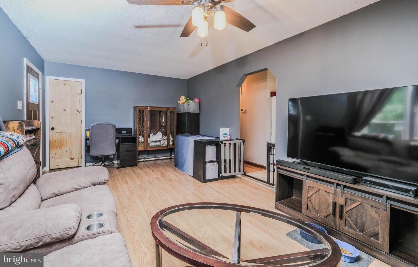 310 WARDENSVILLE GRADE, WINCHESTER, Virginia 22602, 2 Bedrooms Bedrooms, ,1 BathroomBathrooms,Residential,For sale,310 WARDENSVILLE GRADE,VAFV2037130 MLS # VAFV2037130
