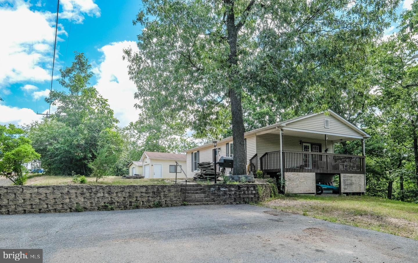 310 WARDENSVILLE GRADE, WINCHESTER, Virginia 22602, 2 Bedrooms Bedrooms, ,1 BathroomBathrooms,Residential,For sale,310 WARDENSVILLE GRADE,VAFV2037130 MLS # VAFV2037130