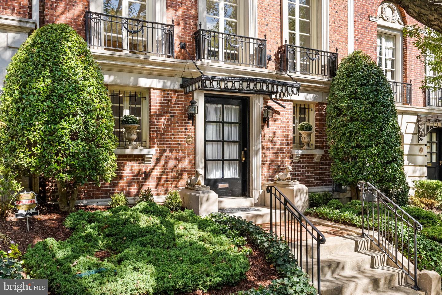 2125 BANCROFT PL NW, WASHINGTON, District Of Columbia 20008, 6 Bedrooms Bedrooms, ,3 BathroomsBathrooms,Residential,For sale,2125 BANCROFT PL NW,DCDC2224936 MLS # DCDC2224936