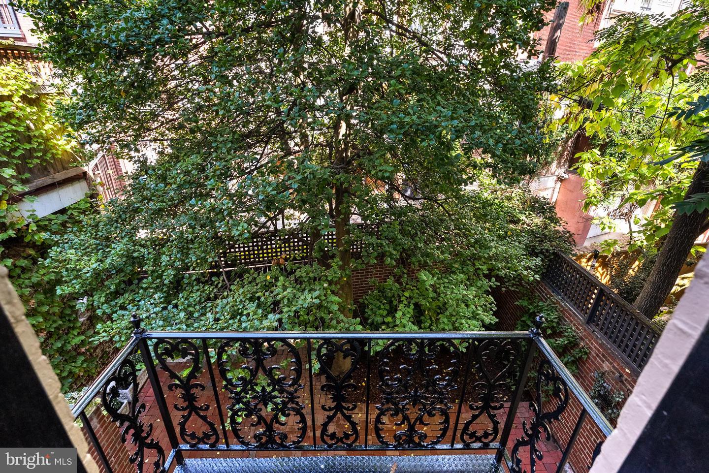 2125 BANCROFT PL NW, WASHINGTON, District Of Columbia 20008, 6 Bedrooms Bedrooms, ,3 BathroomsBathrooms,Residential,For sale,2125 BANCROFT PL NW,DCDC2224936 MLS # DCDC2224936