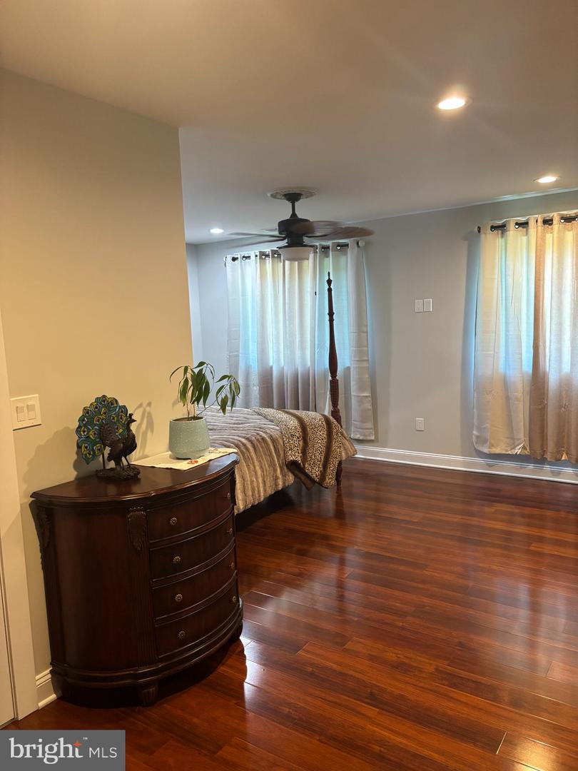 20150 DAIRY LN, STERLING, Virginia 20165, 3 Bedrooms Bedrooms, ,3 BathroomsBathrooms,Residential,For sale,20150 DAIRY LN,VALO2107956 MLS # VALO2107956
