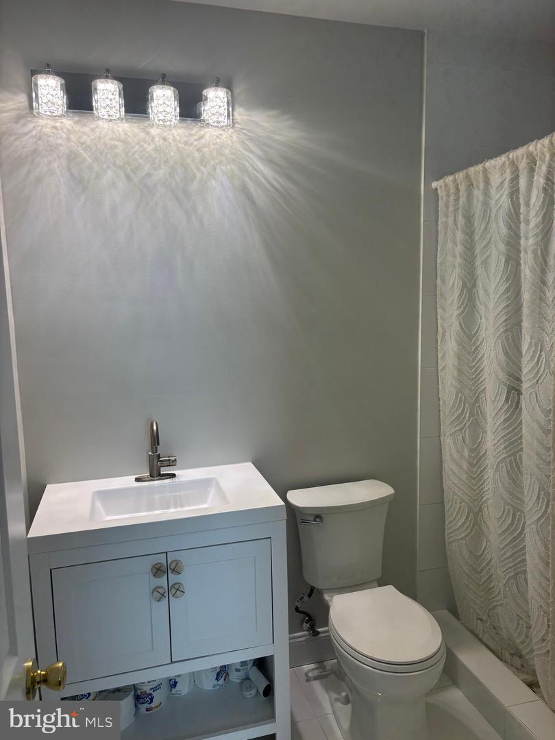 20150 DAIRY LN, STERLING, Virginia 20165, 3 Bedrooms Bedrooms, ,3 BathroomsBathrooms,Residential,For sale,20150 DAIRY LN,VALO2107956 MLS # VALO2107956