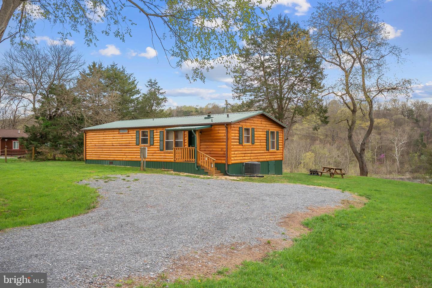 268 SHENANDOAH DR, LURAY, Virginia 22835, 3 Bedrooms Bedrooms, ,2 BathroomsBathrooms,Residential,For sale,268 SHENANDOAH DR,VAPA2005430 MLS # VAPA2005430