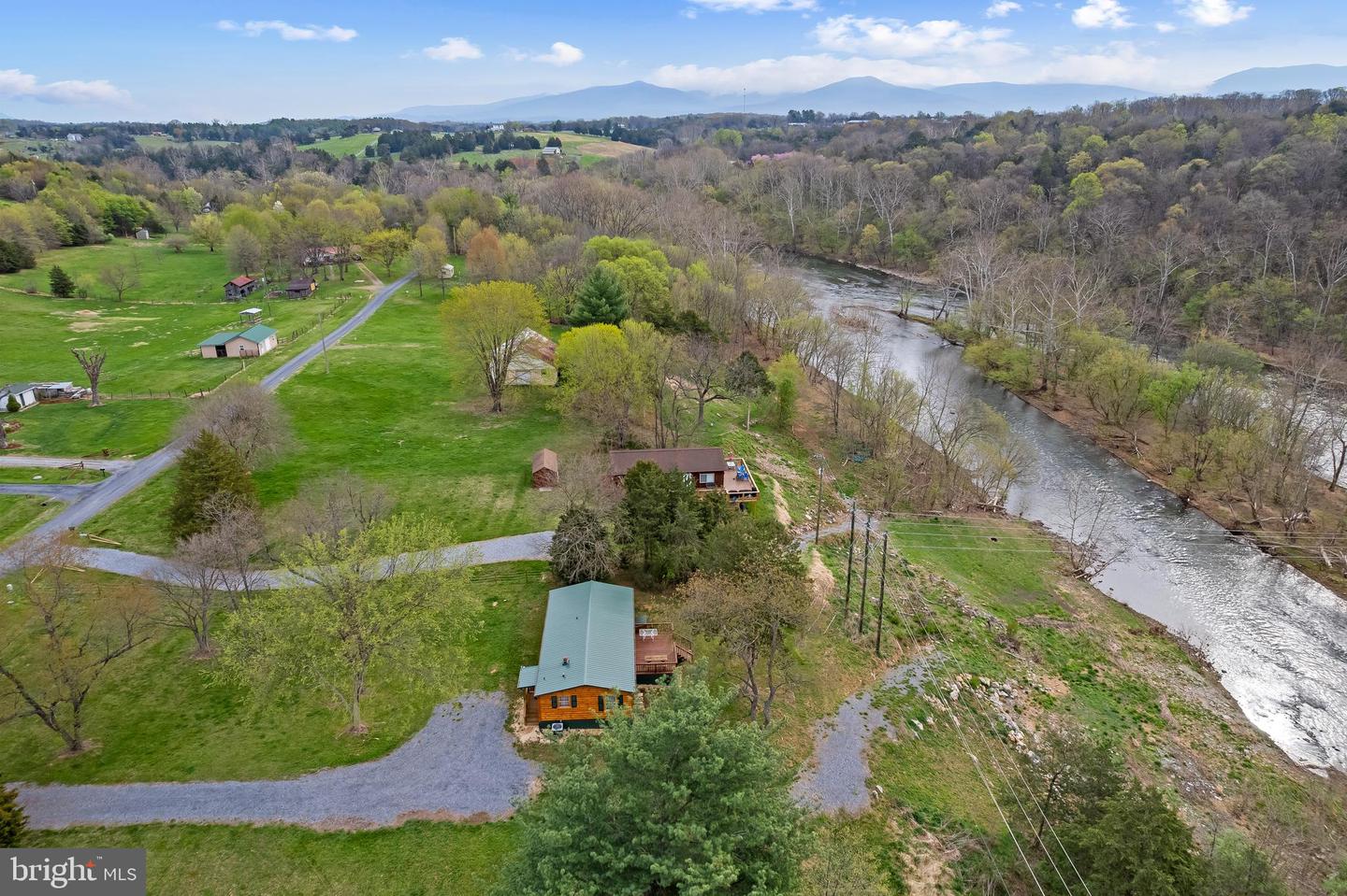 268 SHENANDOAH DR, LURAY, Virginia 22835, 3 Bedrooms Bedrooms, ,2 BathroomsBathrooms,Residential,For sale,268 SHENANDOAH DR,VAPA2005430 MLS # VAPA2005430