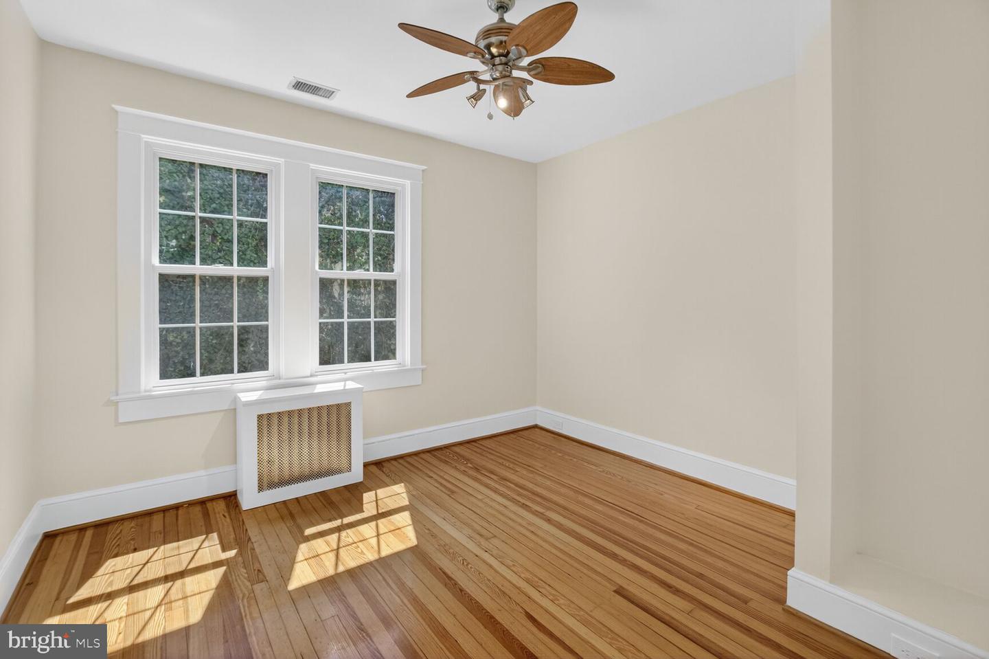 5241 42ND ST NW, WASHINGTON, District Of Columbia 20015, 5 Bedrooms Bedrooms, ,4 BathroomsBathrooms,Residential,For sale,5241 42ND ST NW,DCDC2224990 MLS # DCDC2224990
