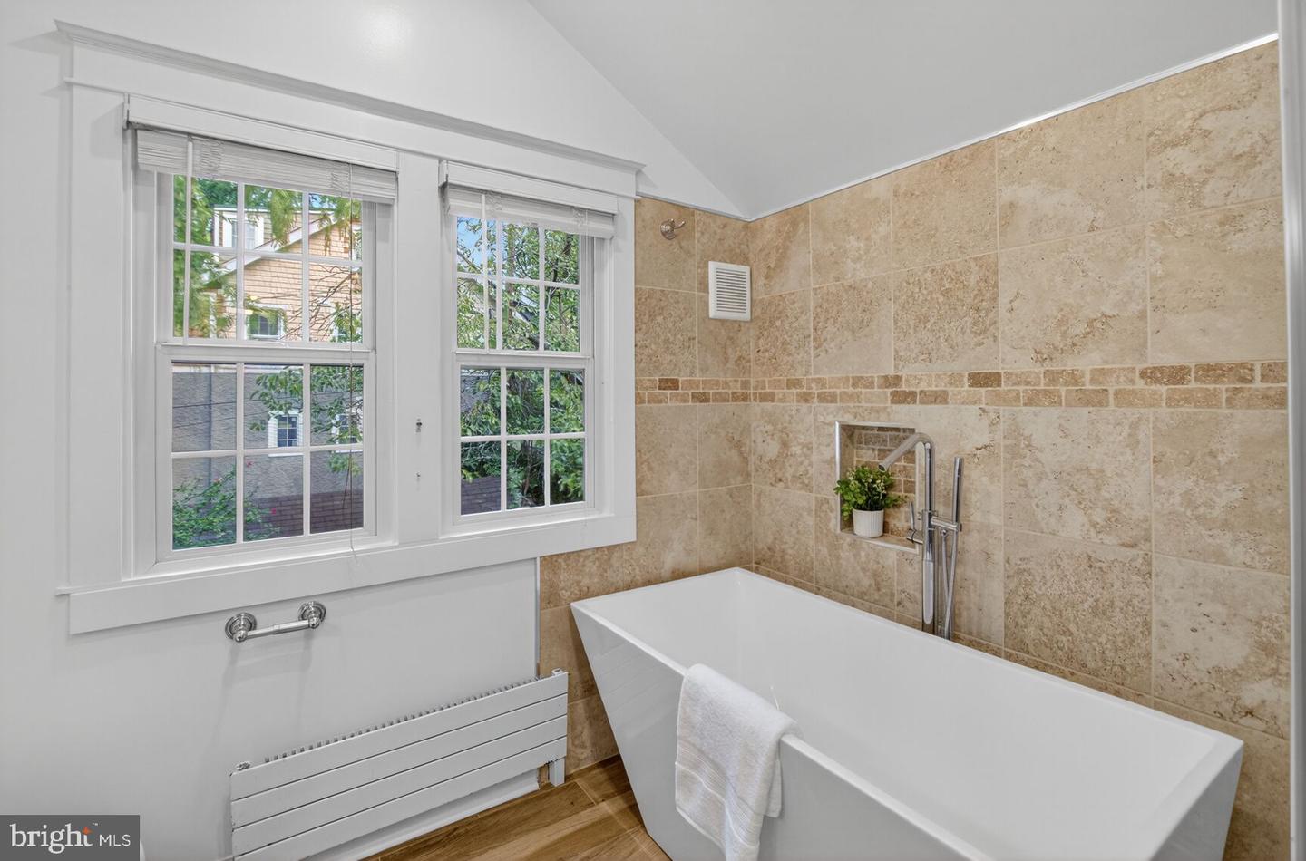 5241 42ND ST NW, WASHINGTON, District Of Columbia 20015, 5 Bedrooms Bedrooms, ,4 BathroomsBathrooms,Residential,For sale,5241 42ND ST NW,DCDC2224990 MLS # DCDC2224990
