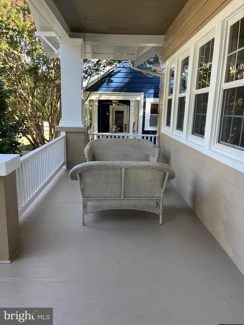 5241 42ND ST NW, WASHINGTON, District Of Columbia 20015, 5 Bedrooms Bedrooms, ,4 BathroomsBathrooms,Residential,For sale,5241 42ND ST NW,DCDC2224990 MLS # DCDC2224990