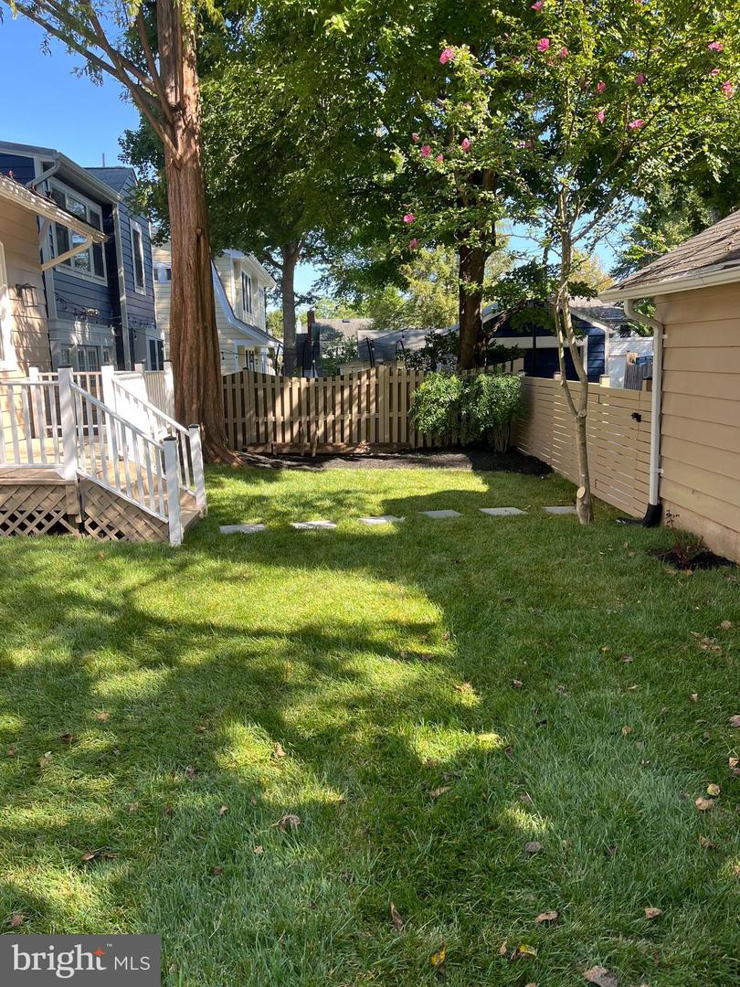 5241 42ND ST NW, WASHINGTON, District Of Columbia 20015, 5 Bedrooms Bedrooms, ,4 BathroomsBathrooms,Residential,For sale,5241 42ND ST NW,DCDC2224990 MLS # DCDC2224990