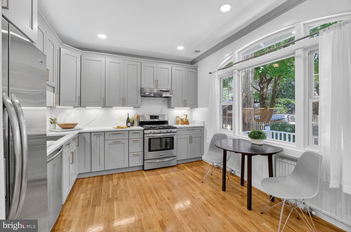 5241 42ND ST NW, WASHINGTON, District Of Columbia 20015, 5 Bedrooms Bedrooms, ,4 BathroomsBathrooms,Residential,For sale,5241 42ND ST NW,DCDC2224990 MLS # DCDC2224990
