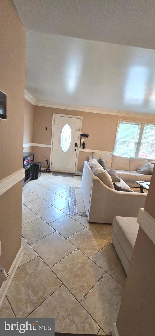 14616 EARLHAM CT, WOODBRIDGE, Virginia 22193, 3 Bedrooms Bedrooms, ,2 BathroomsBathrooms,Residential,For sale,14616 EARLHAM CT,VAPW2105186 MLS # VAPW2105186