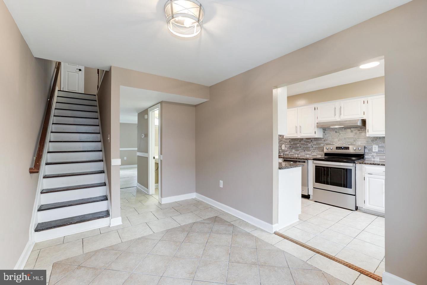 14616 EARLHAM CT, WOODBRIDGE, Virginia 22193, 3 Bedrooms Bedrooms, ,2 BathroomsBathrooms,Residential,For sale,14616 EARLHAM CT,VAPW2105186 MLS # VAPW2105186
