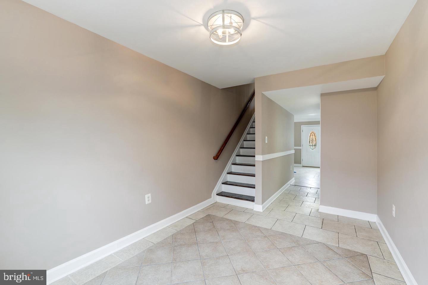 14616 EARLHAM CT, WOODBRIDGE, Virginia 22193, 3 Bedrooms Bedrooms, ,2 BathroomsBathrooms,Residential,For sale,14616 EARLHAM CT,VAPW2105186 MLS # VAPW2105186