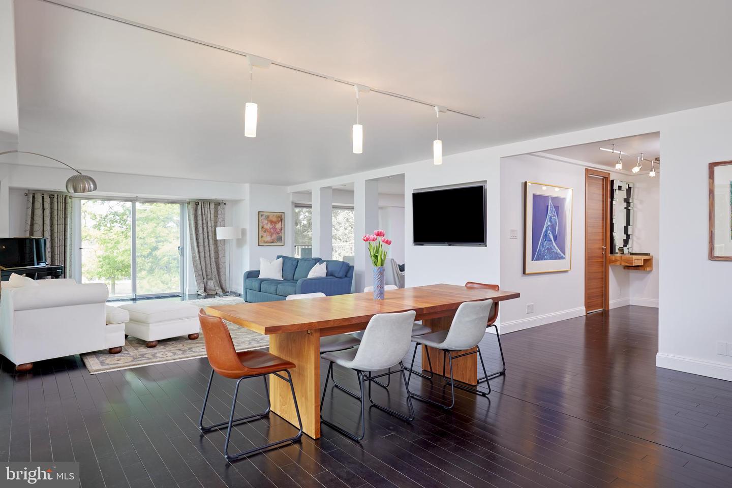 550 N ST SW #S201, WASHINGTON, District Of Columbia 20024, 3 Bedrooms Bedrooms, ,3 BathroomsBathrooms,Residential,For sale,550 N ST SW #S201,DCDC2225000 MLS # DCDC2225000
