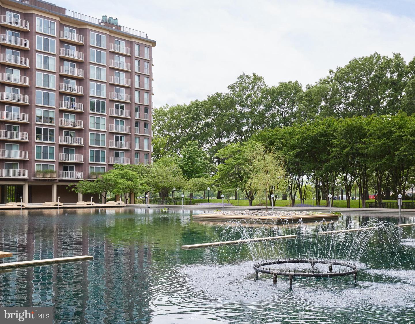 550 N ST SW #S201, WASHINGTON, District Of Columbia 20024, 3 Bedrooms Bedrooms, ,3 BathroomsBathrooms,Residential,For sale,550 N ST SW #S201,DCDC2225000 MLS # DCDC2225000