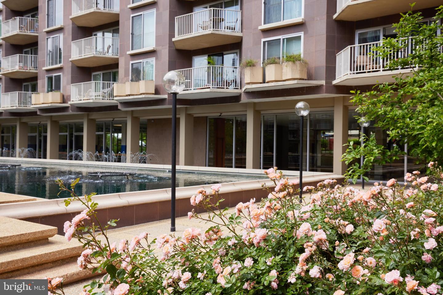 550 N ST SW #S201, WASHINGTON, District Of Columbia 20024, 3 Bedrooms Bedrooms, ,3 BathroomsBathrooms,Residential,For sale,550 N ST SW #S201,DCDC2225000 MLS # DCDC2225000