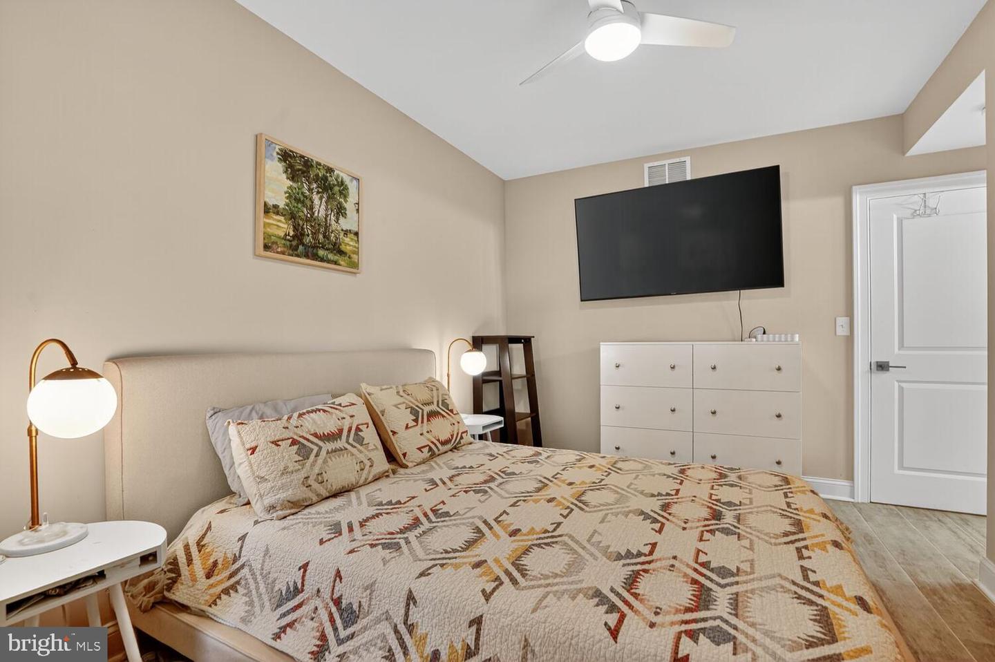 1014 10TH ST NE #1, WASHINGTON, District Of Columbia 20002, 2 Bedrooms Bedrooms, ,2 BathroomsBathrooms,Residential,For sale,1014 10TH ST NE #1,DCDC2225002 MLS # DCDC2225002