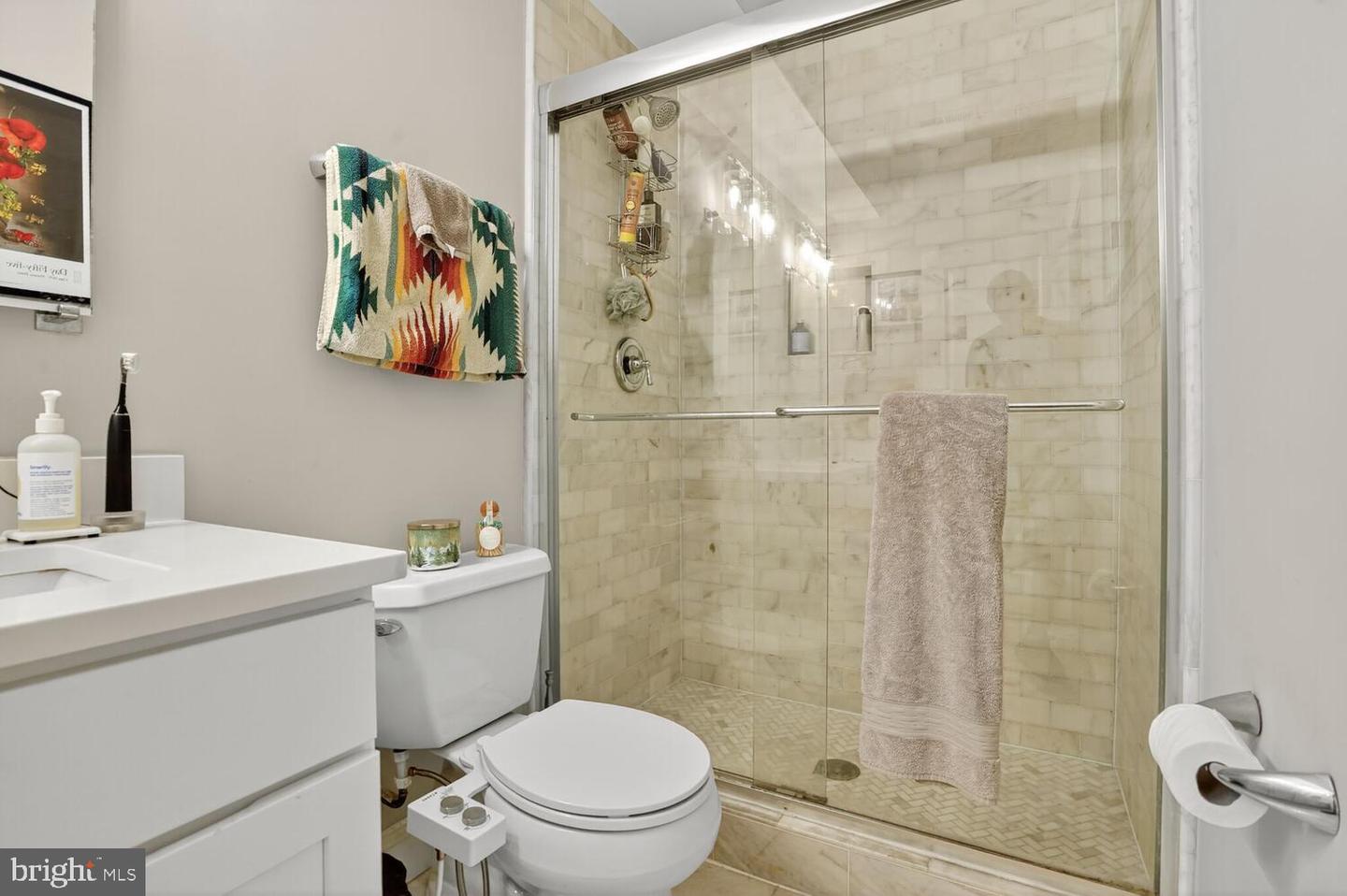 1014 10TH ST NE #1, WASHINGTON, District Of Columbia 20002, 2 Bedrooms Bedrooms, ,2 BathroomsBathrooms,Residential,For sale,1014 10TH ST NE #1,DCDC2225002 MLS # DCDC2225002