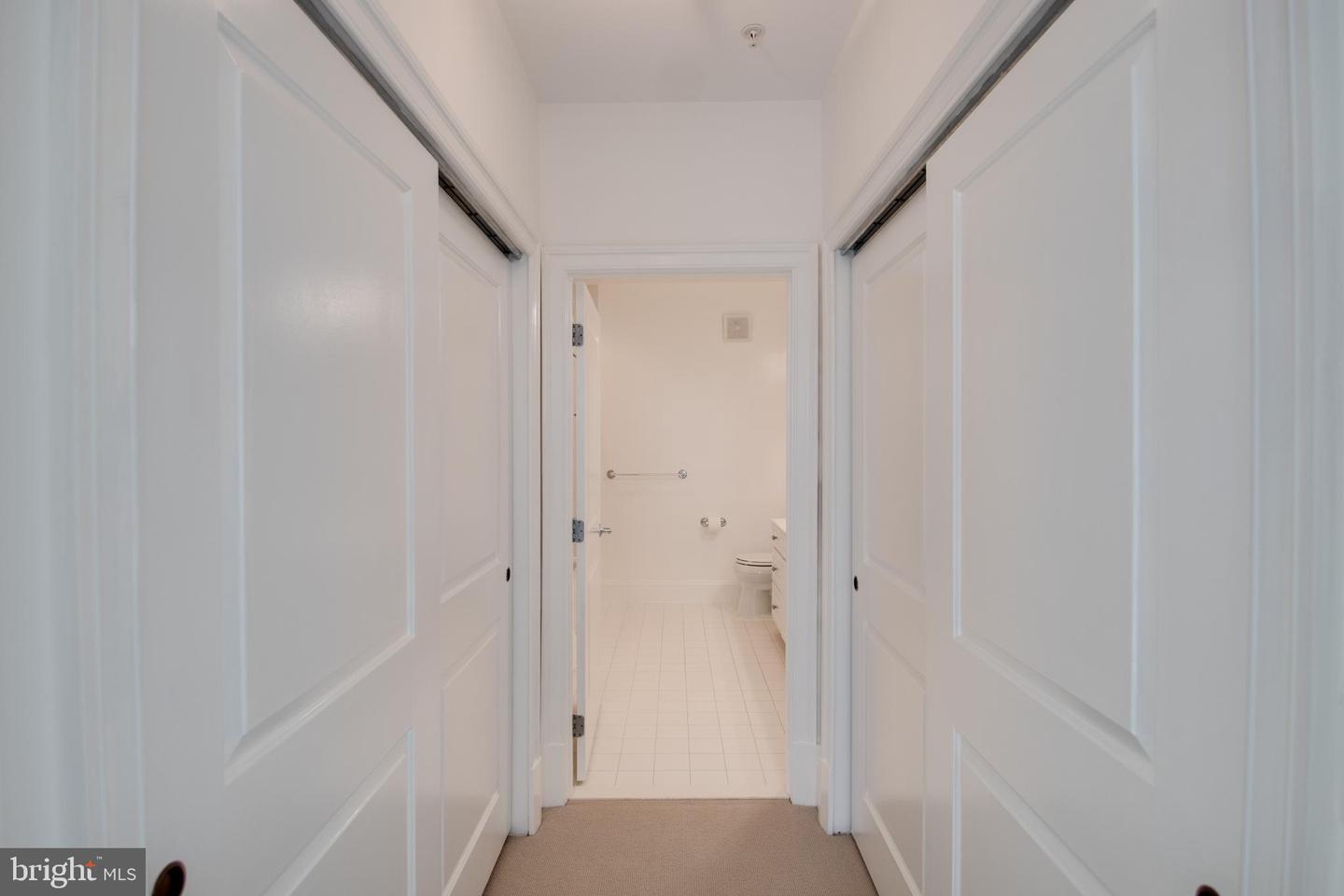 635 FIRST ST #404, ALEXANDRIA, Virginia 22314, 2 Bedrooms Bedrooms, ,2 BathroomsBathrooms,Residential,For sale,635 FIRST ST #404,VAAX2050404 MLS # VAAX2050404